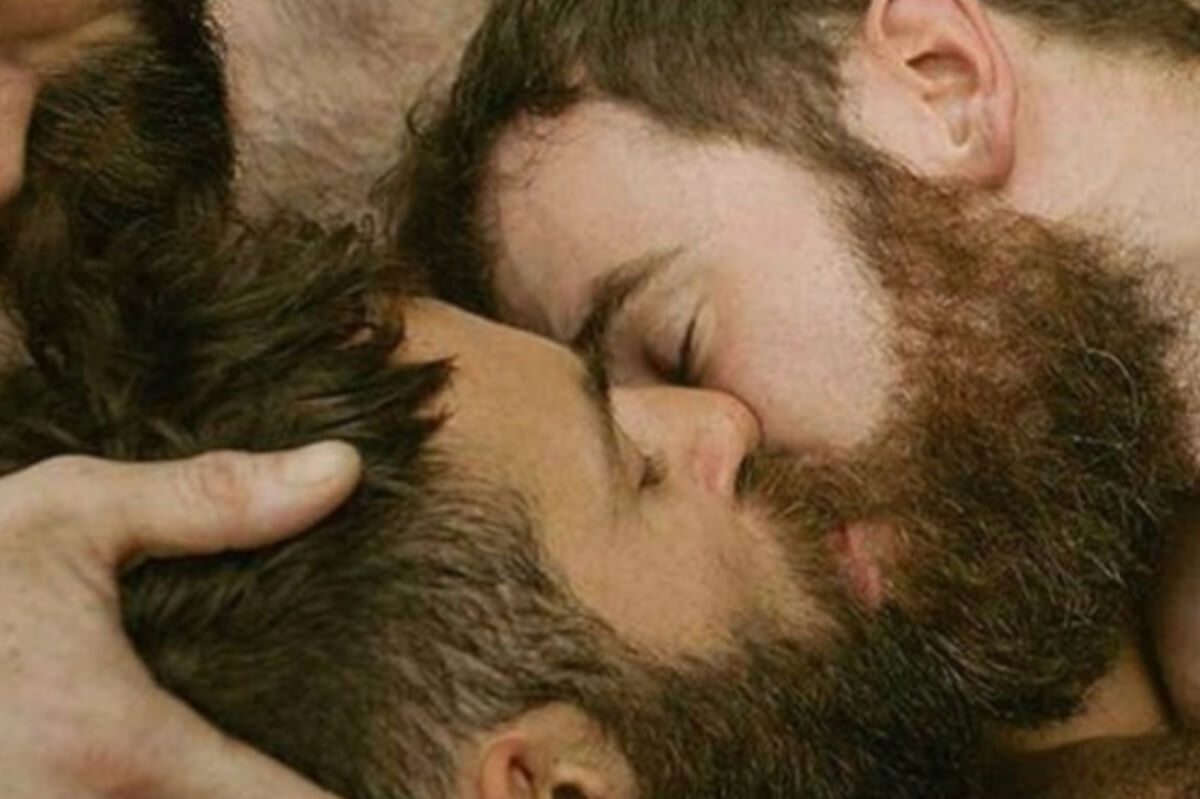 Gays and beards - Why gays love men with beards