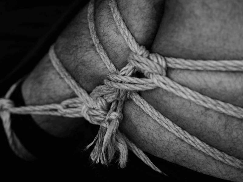 Shibari oder auch – die Kunst des achtsamen Fesselns Shibari – The Art of Mindful Bondage